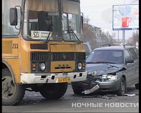 Пассажирский автобус, ехавший в сторону малой родины Мишарина, попал в ДТП. Все обстоятельства и последствия аварии 